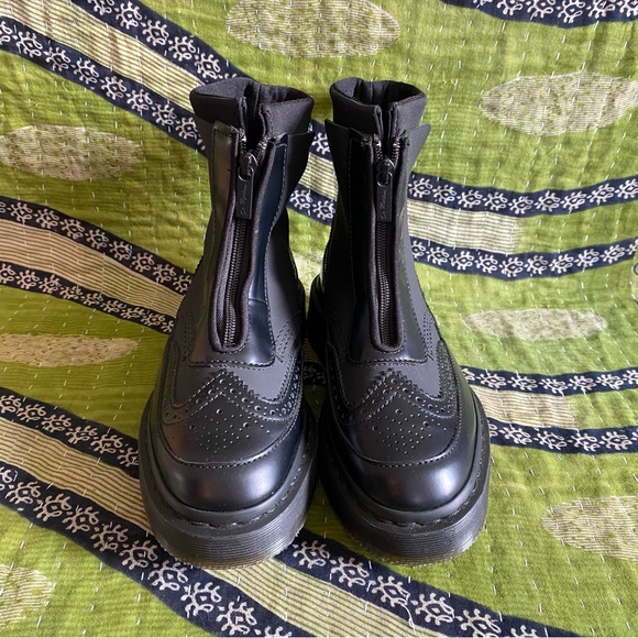 NWOB Rare Dr. Martens Black Jemison Wingtip Zip Up Wedge Combat Boots Size 6 - Picture 3 of 16